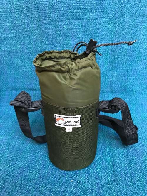 Lowepro No. 3 Lens case, bag + pink Lens case bag in very good condition