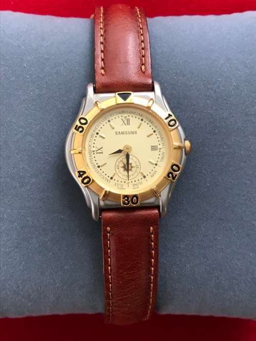 Samsung FU501/J Woman Watch, Made in Korea, in original box, collecotors item, vintage