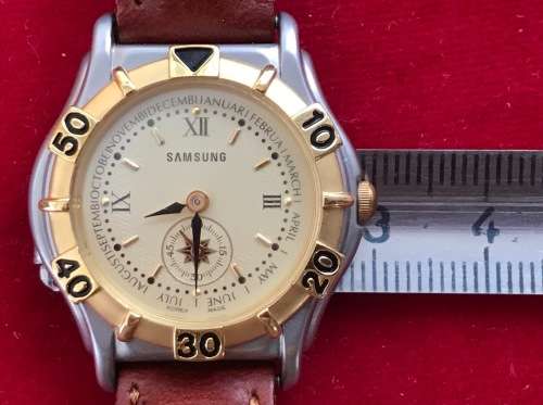 Samsung FU501/J Woman Watch, Made in Korea, in original box, collecotors item, vintage