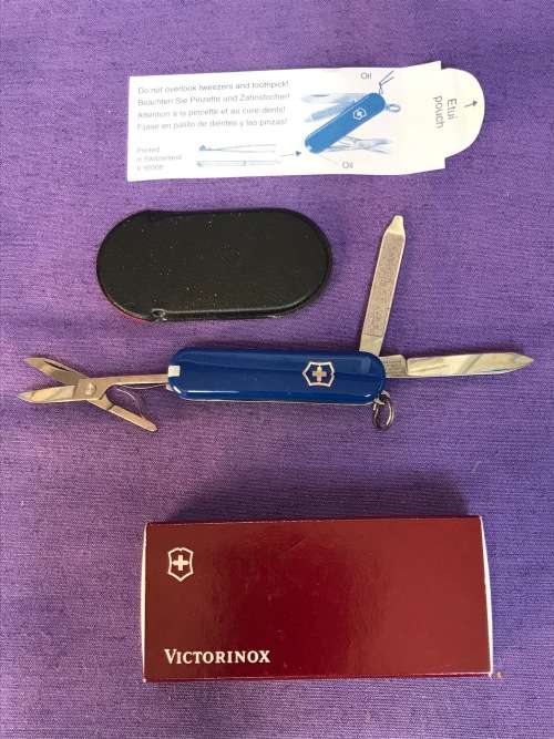 Victorinox knife carl zeiss collectors item, new