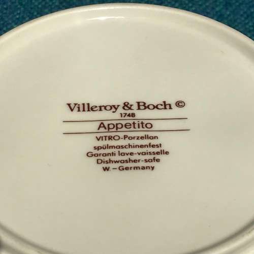 VILLEROY and BOCH APPETITO VITRO PORZELAIN WEST GERMANY , Painted Fruit Candy Box Dish