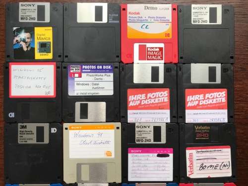 Disk - Disc 3.5` LOT  4    (20xdisks) 2HD, second hand, vintage