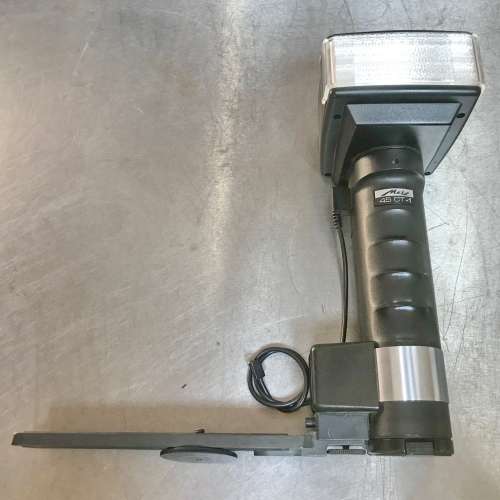 METZ 45CT1 Flash ,working, in very good condition , with original rail and synchron cable