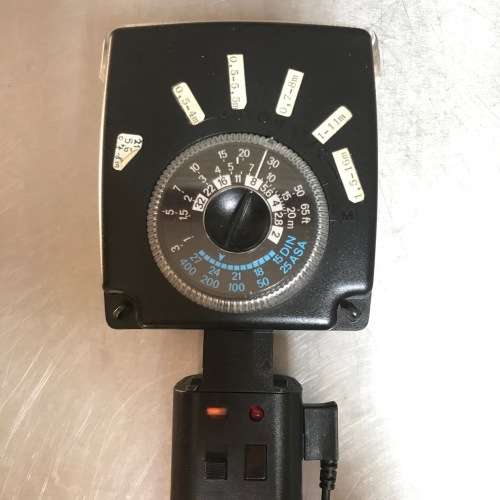 METZ 45CT1 Flash ,working, in very good condition , with original rail and synchron cable