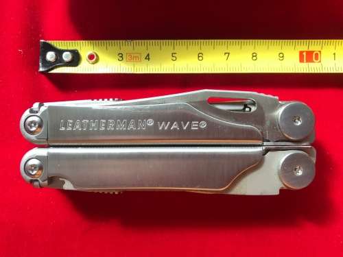 1 x Leatherman  wave , multi tool, with leather pouch