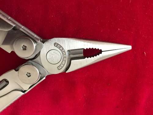 1 x Leatherman  wave , multi tool, with leather pouch