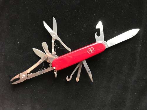 Victorinox Deluxe Tinker Multitool 1.4723 red good condition,Suisse knife,Switzerland