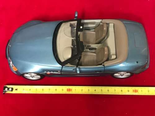 UT MODELS  BMW Z3 scale 1/18 BLUE METALIC BMW Z3 Roadster Diecast Metal Model, Blue, by UT