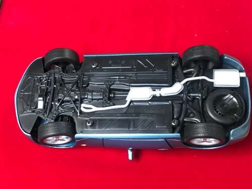UT MODELS  BMW Z3 scale 1/18 BLUE METALIC BMW Z3 Roadster Diecast Metal Model, Blue, by UT
