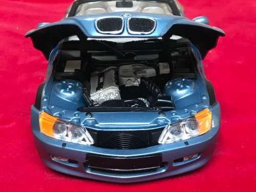 UT MODELS  BMW Z3 scale 1/18 BLUE METALIC BMW Z3 Roadster Diecast Metal Model, Blue, by UT