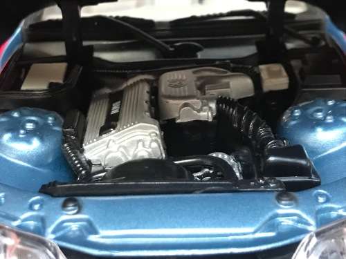 UT MODELS  BMW Z3 scale 1/18 BLUE METALIC BMW Z3 Roadster Diecast Metal Model, Blue, by UT