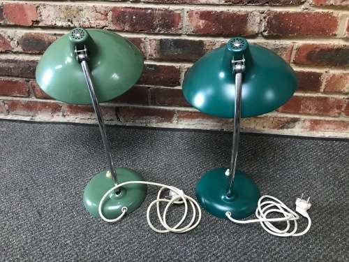 1X Office desk lamp vintage,retro,rare,light green or green, in working condition,ONE LAMP FOR R1299