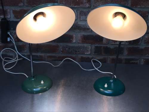 1X Office desk lamp vintage,retro,rare,light green or green, in working condition,ONE LAMP FOR R1299