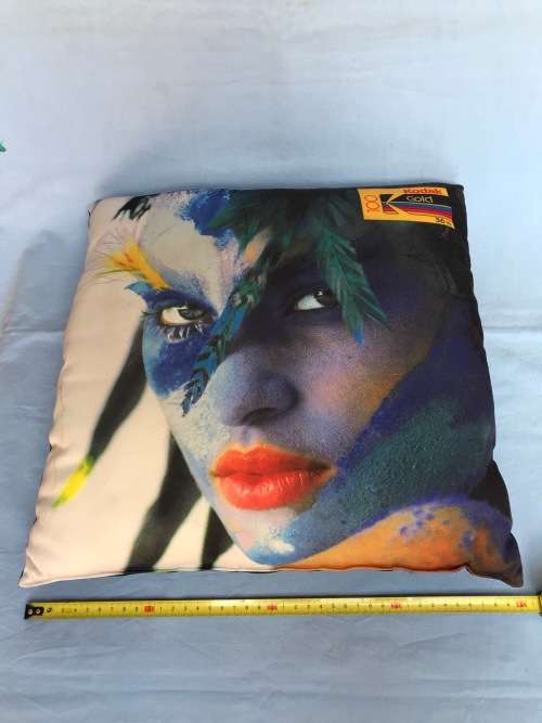 KODAK CUSHION Gold 100, 39CMX39CM from the 80s, marketing item from Germany, very rare