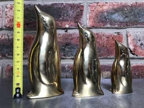 Penguins Lot  1 , Nice set of three sleekly designed brass penguins from the 1980s.