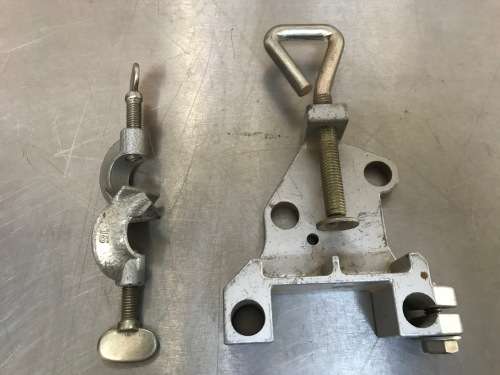 2 x clamps metal vintage