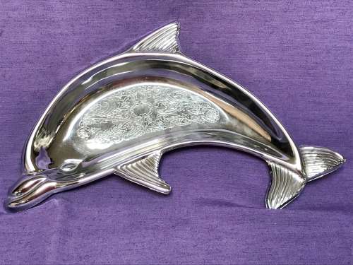Dolphin snack plate