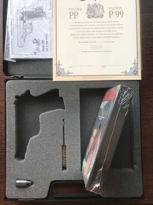 Walther PP P.A.K. 9mm Blank Gas Pistol Limited Edition James Bond 007made in Germany collectors item