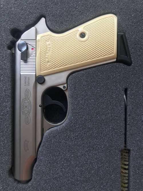 Walther PP P.A.K. Pistol 9mm Blank Limited Edition James Bond 007made in Germany collectors item
