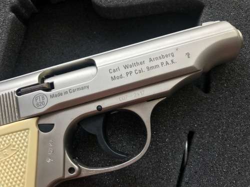 Walther PP P.A.K. Pistol 9mm Blank Limited Edition James Bond 007made in Germany collectors item