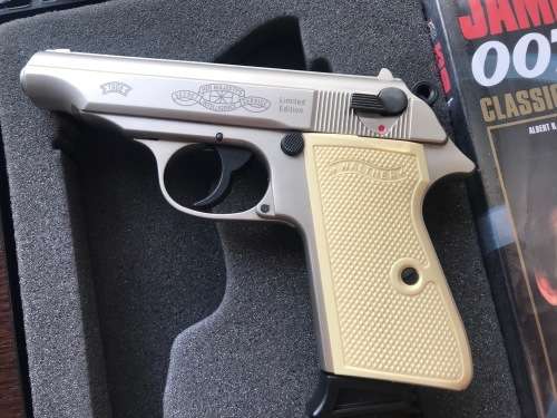 Walther PP P.A.K. Pistol 9mm Blank Limited Edition James Bond 007made in Germany collectors item