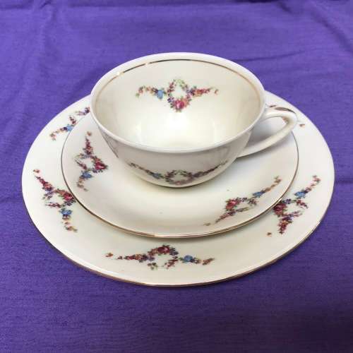 BAVARIA PORCELAIN TRIO SET BAVARIA F, vintage, rare, collectors item, OFFER IS VALID UNTIL 15.06.25