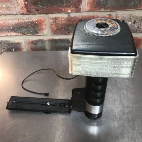 METZ 45CT1 Flash in working condition , with original rail and synchron cable, working