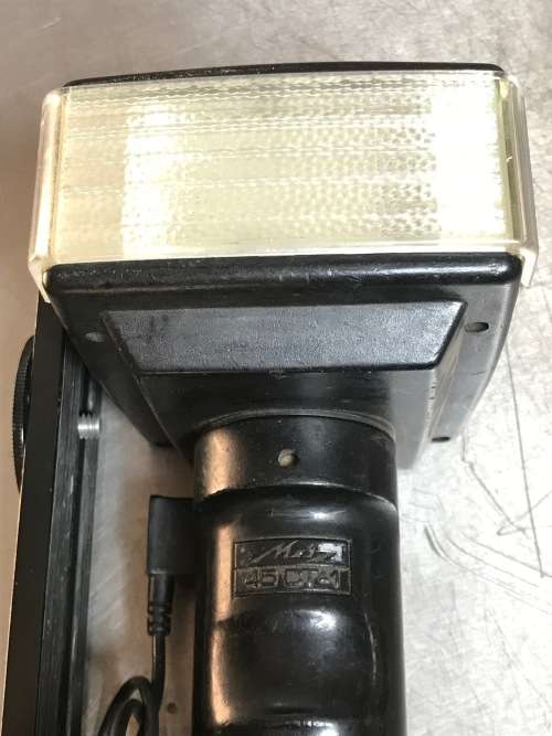 METZ 45CT1 Flash in working condition , with original rail and synchron cable, working