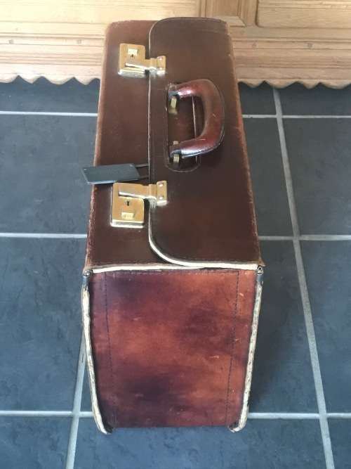 Pilot Leather Case , travel bag, vintage, from the 70s/80s Germany, size approx:18cm x 31cm x 45cm
