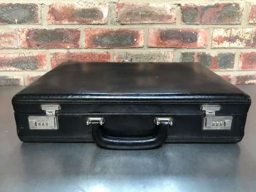 Amiet Leather Case , travel bag, vintage, from the 70s/80s Germany, size approx:32cm x 44cm x 10cm