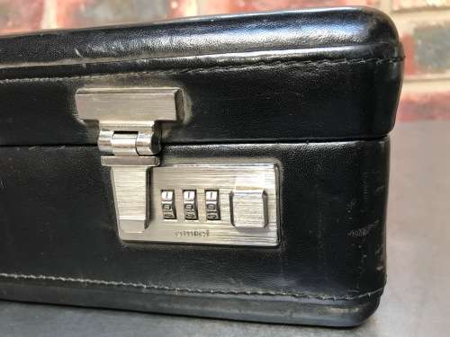 Amiet Leather Case , travel bag, vintage, from the 70s/80s Germany, size approx:32cm x 44cm x 10cm
