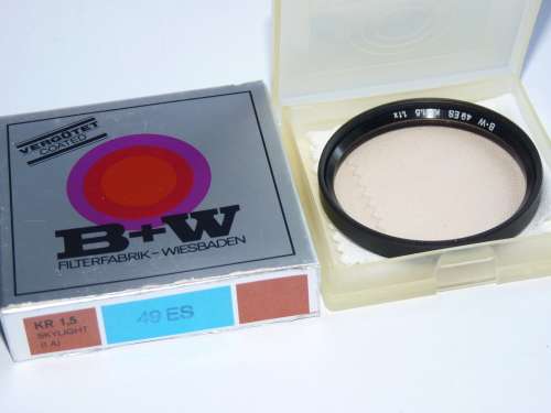 BW 49ES KR1.5 Skylight, 49mm Filter Thread, B+W