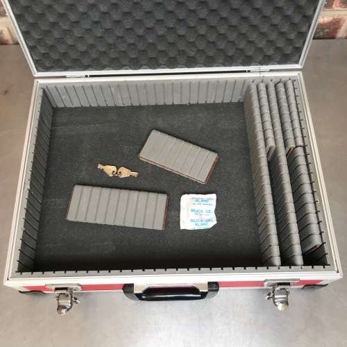 EmBag Hamburg Briefcase red 14cmx35cmx46cm , photo camera or tool case,preowned from Germany