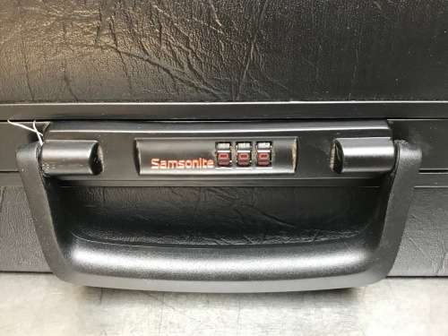 Samsonite Governor Briefcase black 14cmx36cmx46cm ,  like new , weight empty 3.2kg,