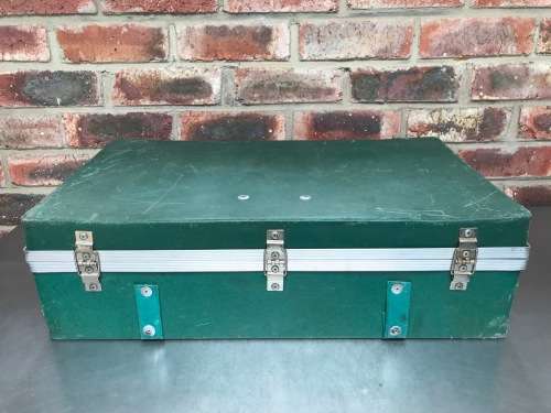Medical Service Industral hardshell case 18cmx34cmx60cm, green ,  preowned , weight empty 6.15kg,