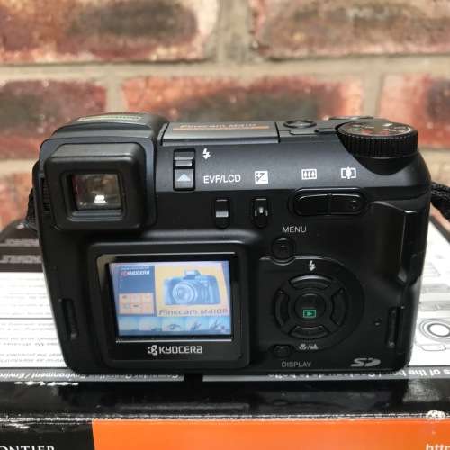 Kyocera Yashica Finecam Digital Camera 410R, vintage , top condition, in original box