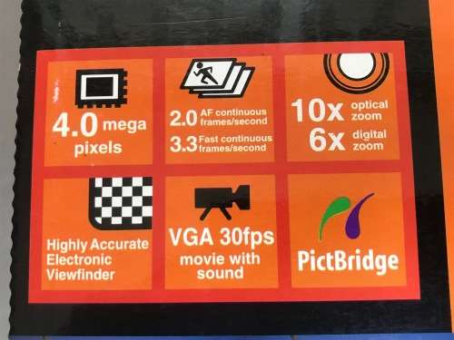 Kyocera Yashica Finecam Digital Camera 410R, vintage , top condition, in original box