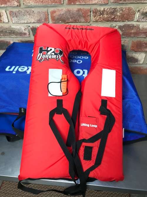 H2O Life Jacket , life vest, watersport, like new, size L / XL