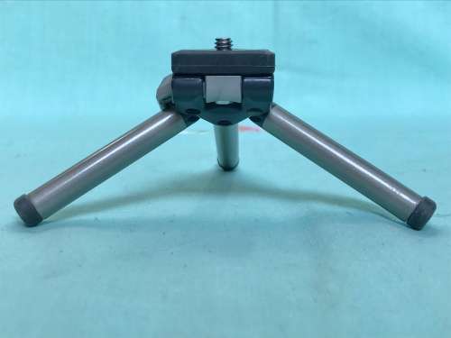 Cullmann mini tripod
