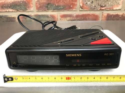 Siemens RG 301 Radio Clock , vintage, from 1991, in working condition, collectors item from Germany