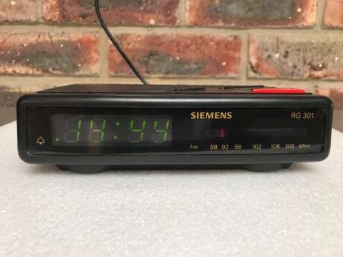 Siemens RG 301 Radio Clock , vintage, from 1991, in working condition, collectors item from Germany