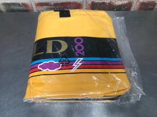 Kodak Bag  Gold 200 Kodacolor, new , vintage, never used, collectors item