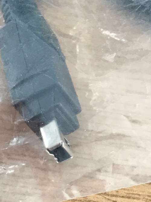 IEEE 1394 FireWire 6 Pin to 4 Pin Cable, 1.80m long, still sealed