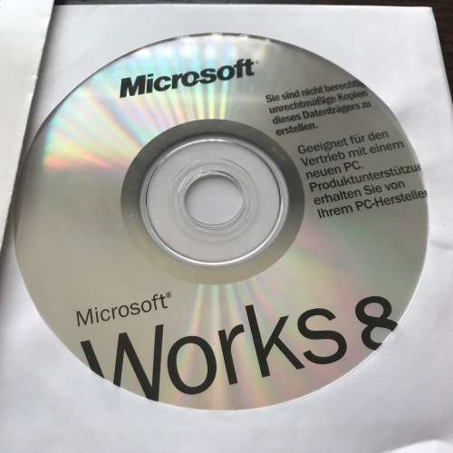 HP + Microsoft sofware Lot , vintage , sold as is