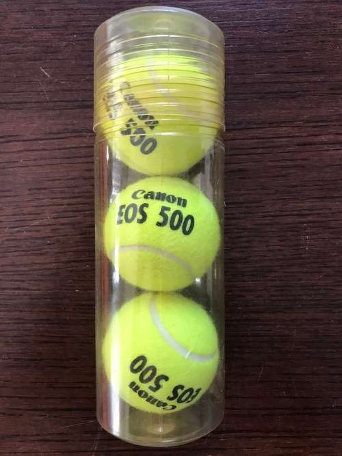 Canon EOS 500 tennisball set (3 balls ) new