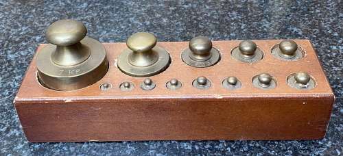 Vintage and Antique Brass Weights (1g - 1KG) for scales in wooden original box from Germany