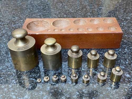 Vintage and Antique Brass Weights (1g - 1KG) for scales in wooden original box from Germany