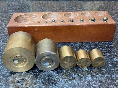 Vintage and Antique Brass Weights (1g - 1KG) for scales in wooden original box from Germany
