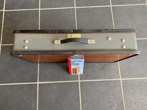 Karba Video / Laptop/ Projector mobile table , vintage, in good working condition