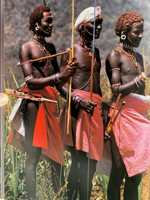 Afrika , Der faszinierende Kontinent, book language german, vintage,1990, Karl Muller Verlag